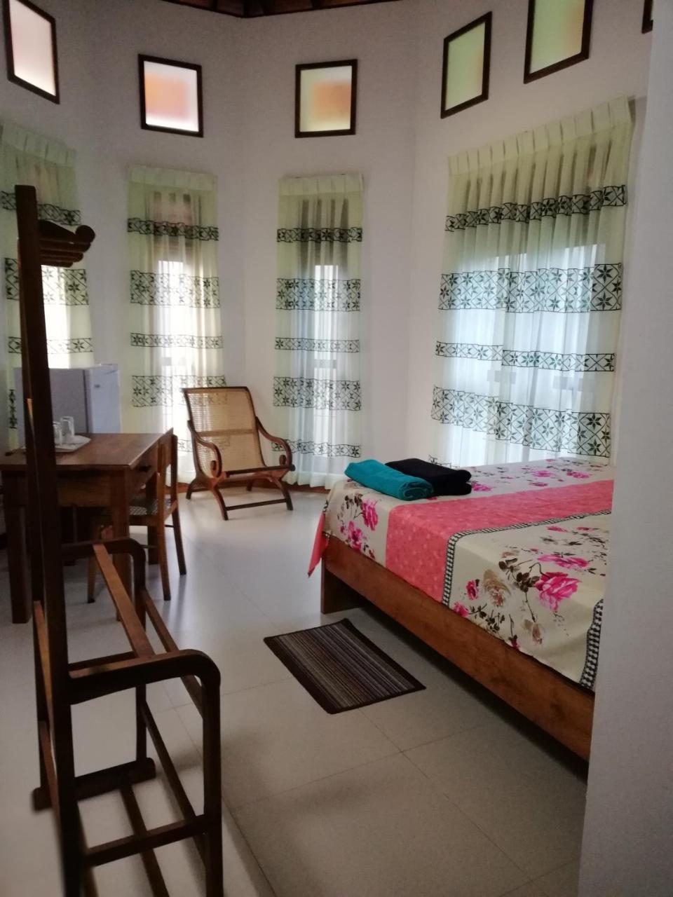 Bed and Breakfast Air Port 5 Minutes Super Clean Upul Негомбо Экстерьер фото
